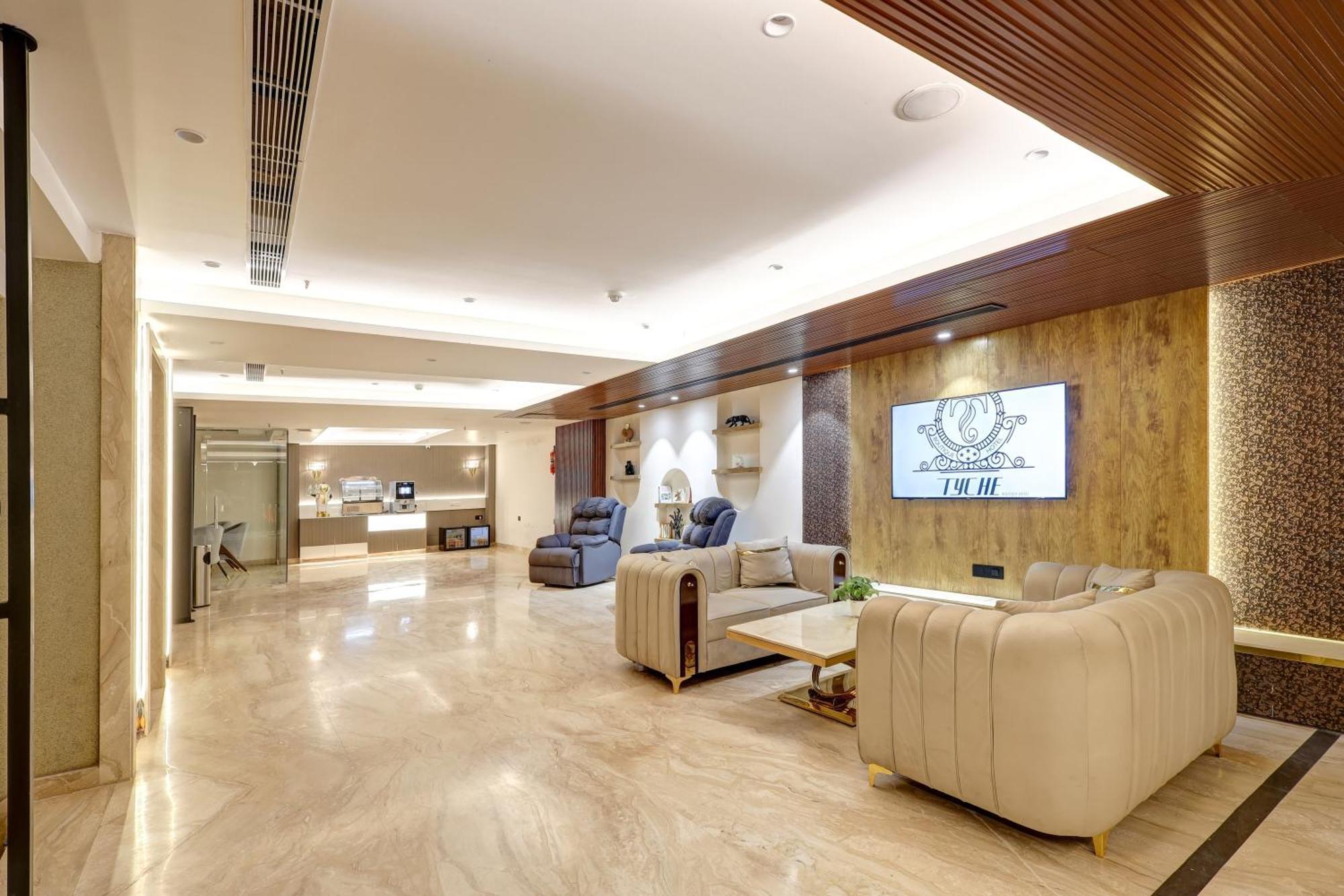 The Tyche New Delhi - Traveller'S Choice Award Winner 2025 Exteriör bild