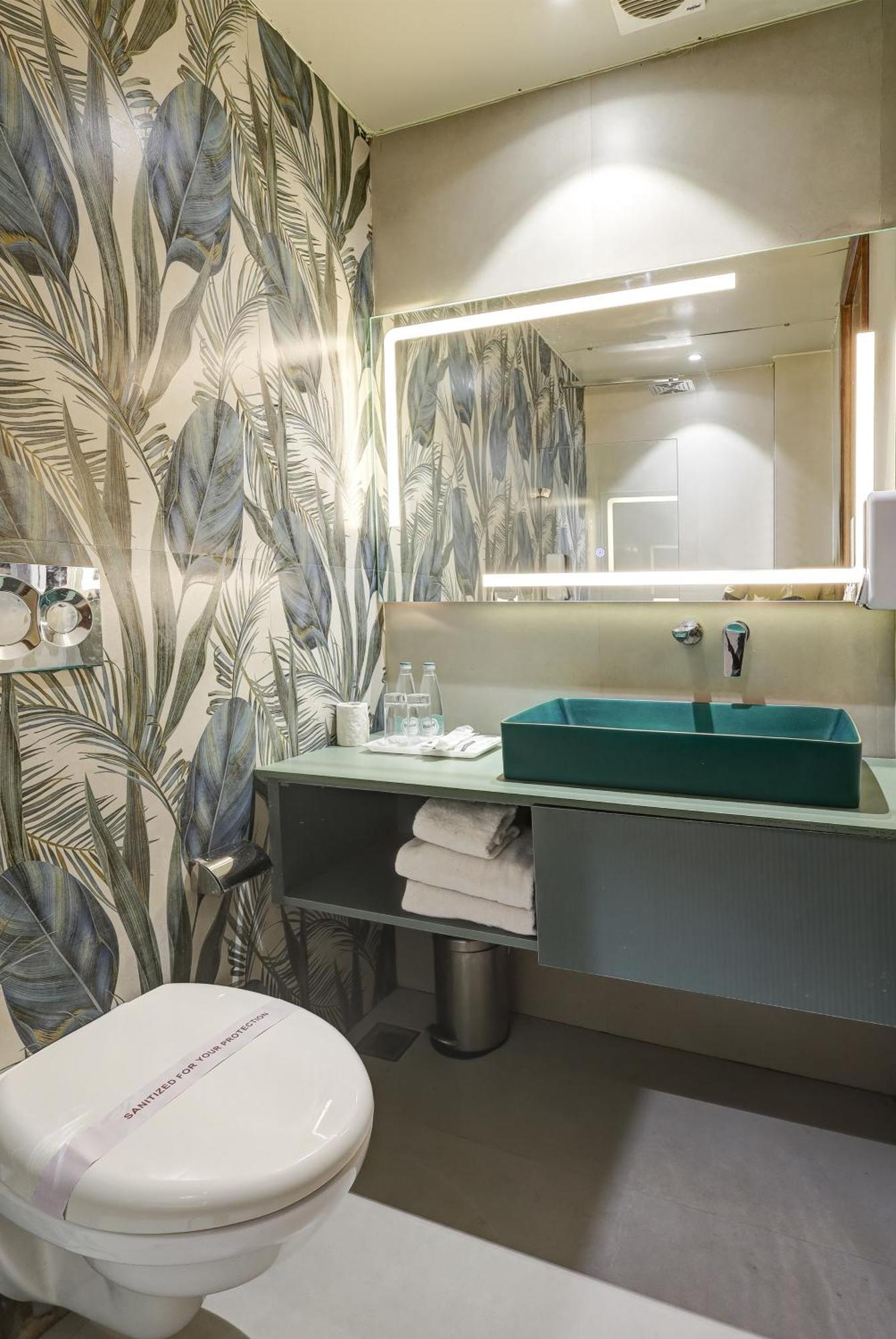 The Tyche New Delhi - Traveller'S Choice Award Winner 2025 Exteriör bild