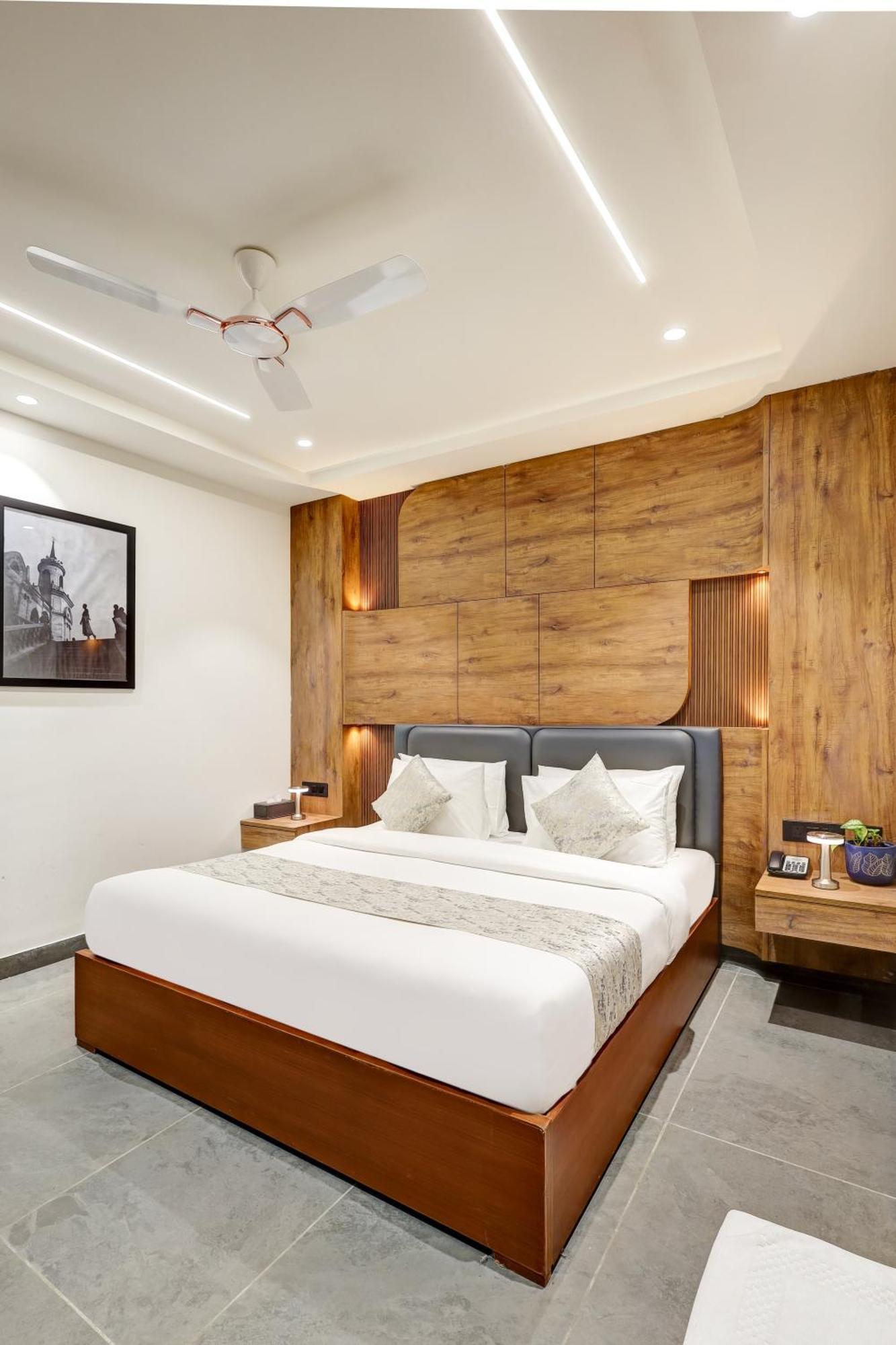 The Tyche New Delhi - Traveller'S Choice Award Winner 2025 Exteriör bild