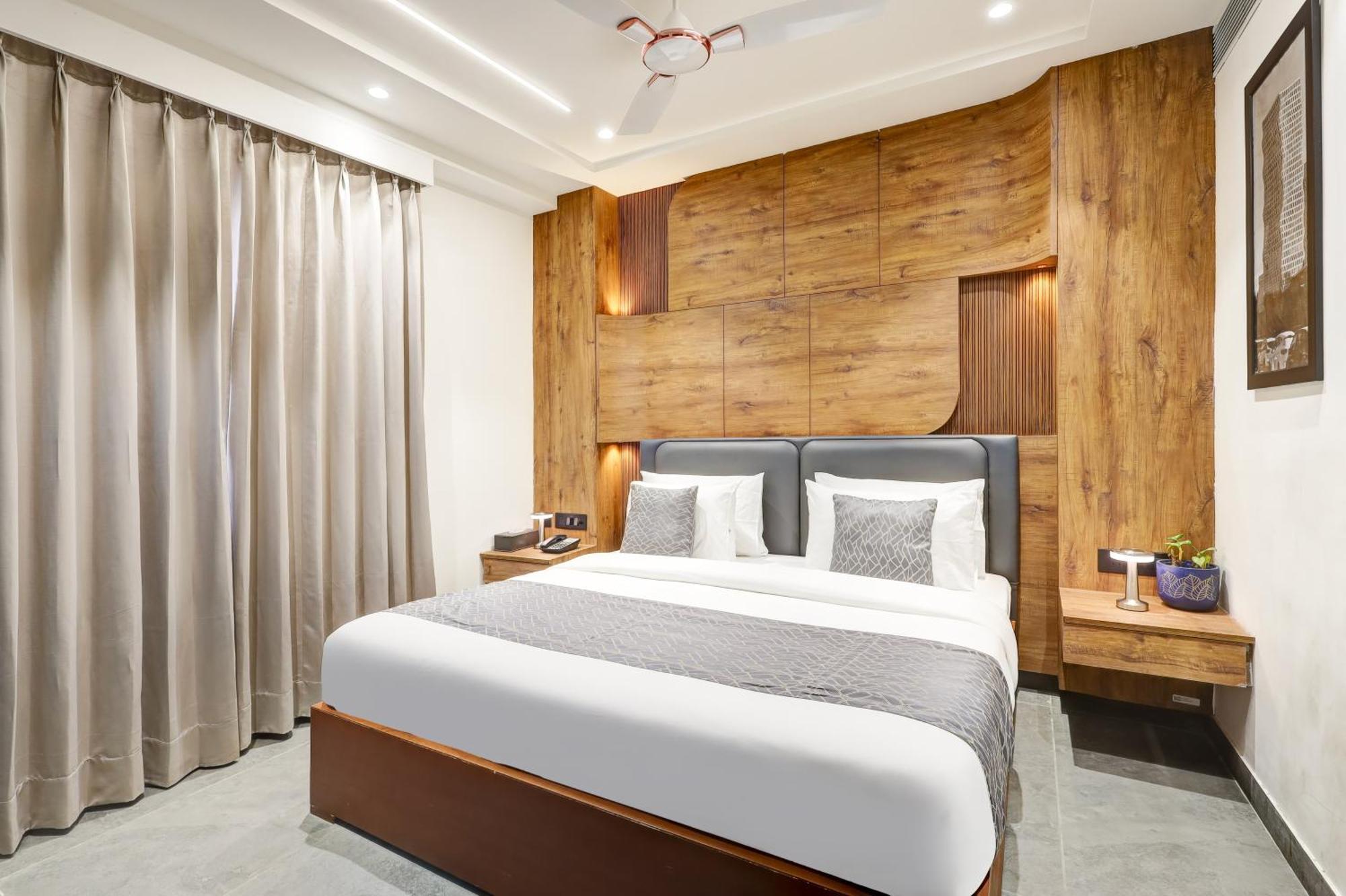 The Tyche New Delhi - Traveller'S Choice Award Winner 2025 Exteriör bild