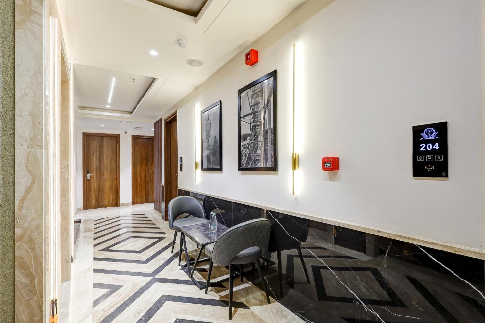 The Tyche New Delhi - Traveller'S Choice Award Winner 2025 Exteriör bild